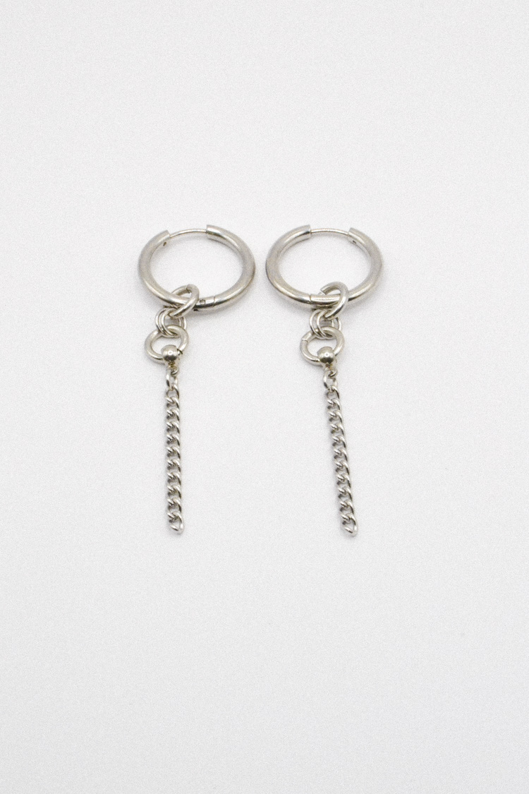 Photo du bijoux :  Boucles d’Oreilles Pendantes en Acier Inoxydable avec Chaînes Argentées #3
