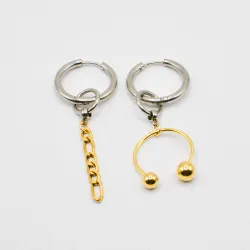 Miniature du produit Boucles d’Oreilles Asymétriques en Acier Inoxydable avec Chaînes et Piercing Dorés #4