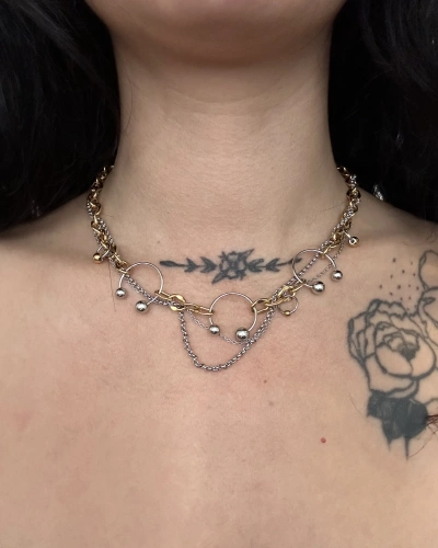 Miniature du produit Collier Chaîne Dorée et Argentée avec Détails Asymétriques #6