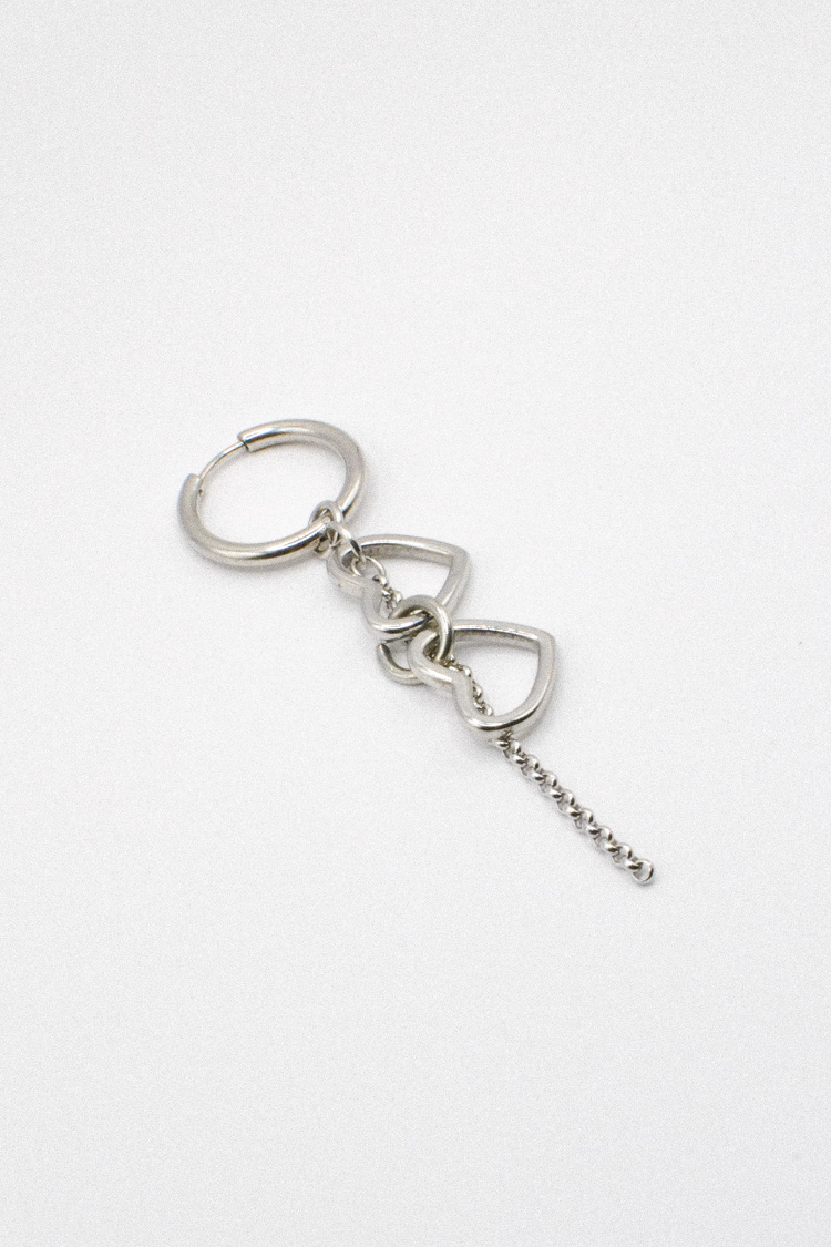 Photo du bijoux :  Mono Boucle d’Oreille en Acier Inoxydable avec Cœurs et Chaîne #4