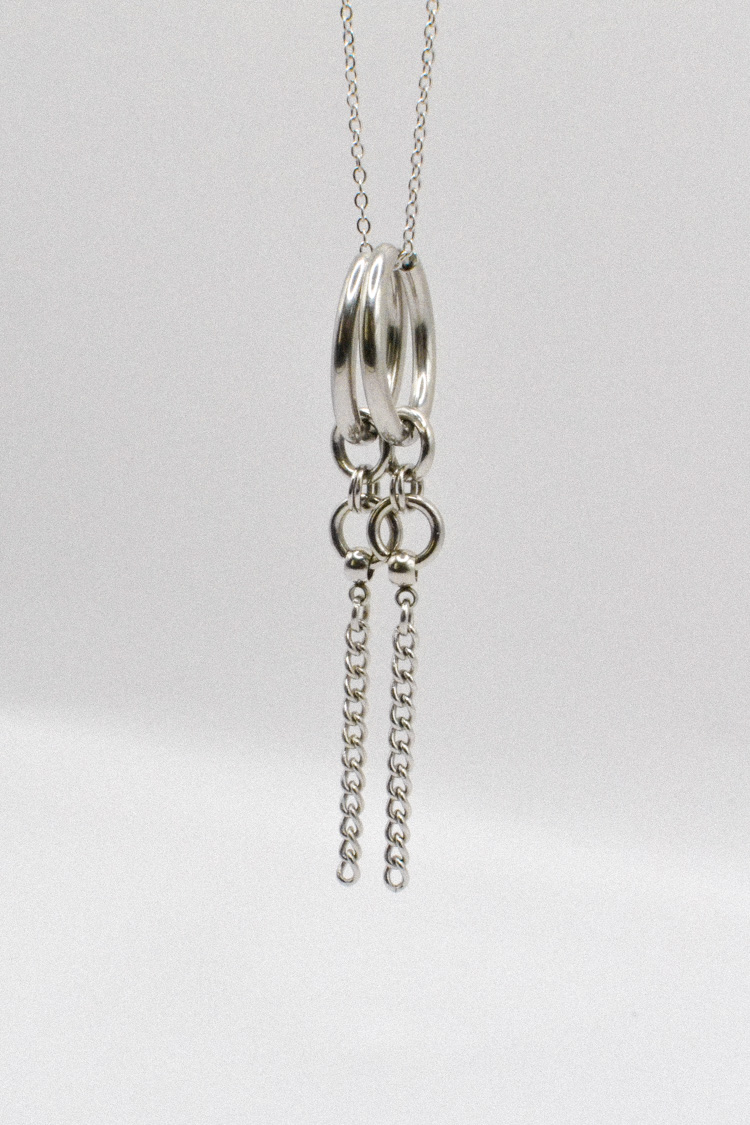 Photo du bijoux :  Boucles d’Oreilles Pendantes en Acier Inoxydable avec Chaînes Argentées #2