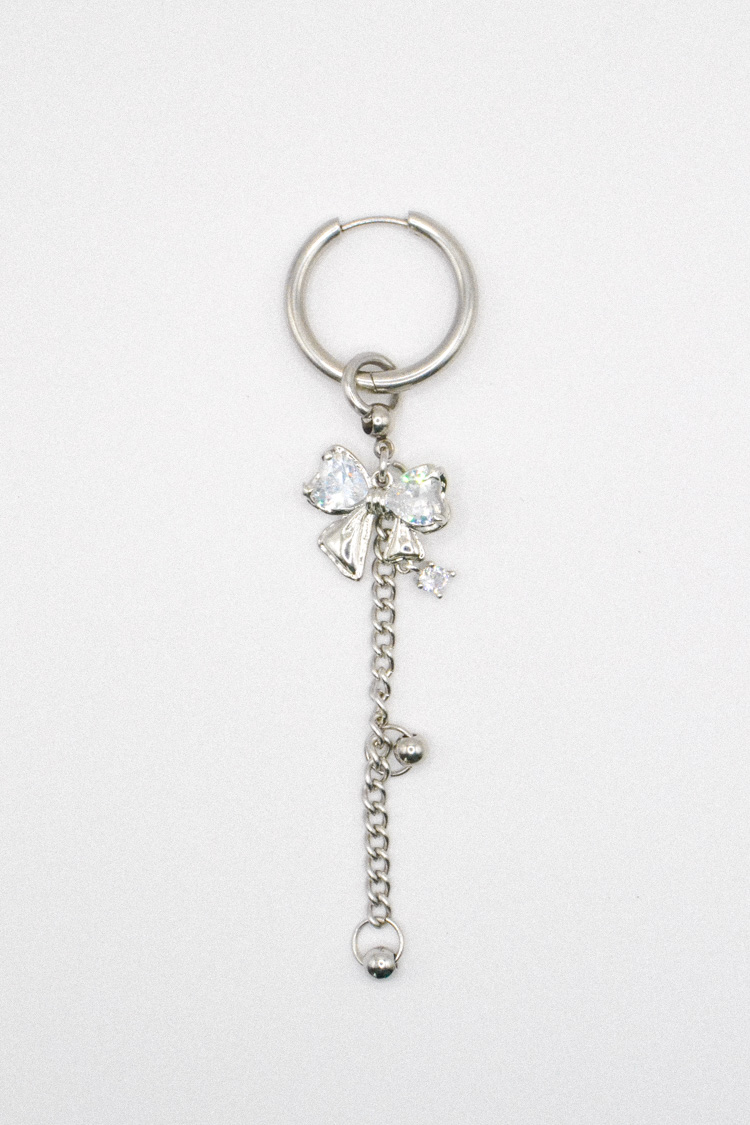 Photo du bijoux :  Mono boucle en acier inoxydable avec noeud brillant #2