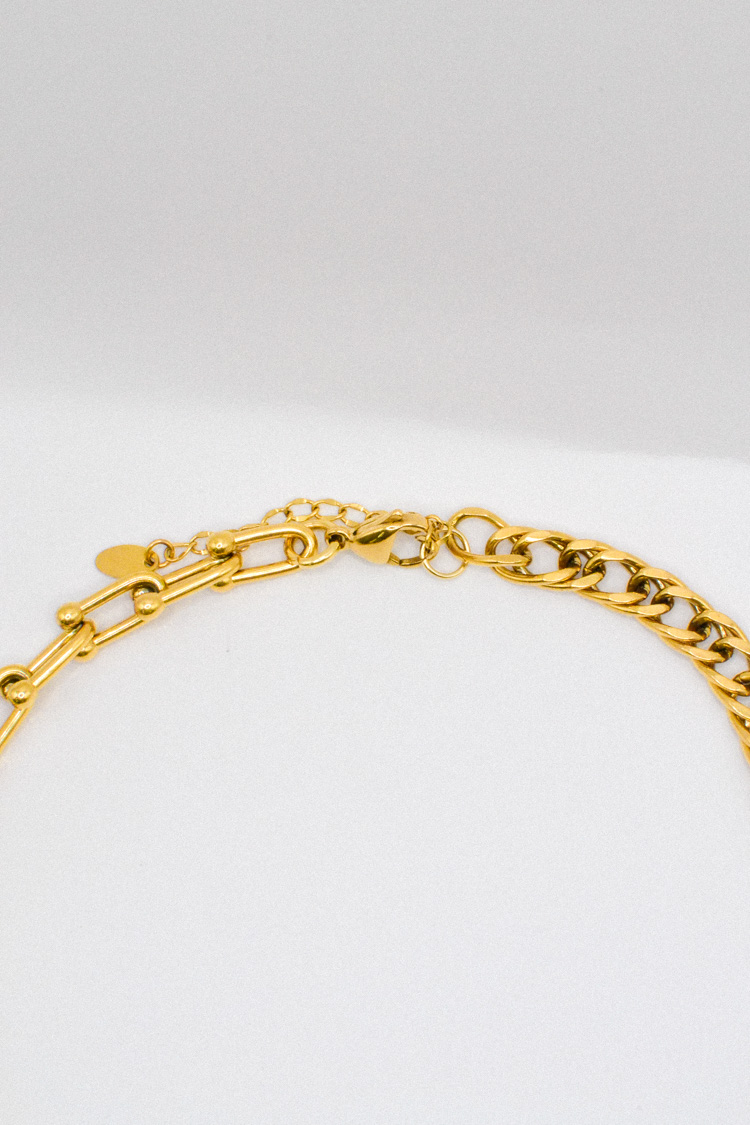 Photo du bijoux :  Collier Papillon Doré en Acier Inoxydable #6