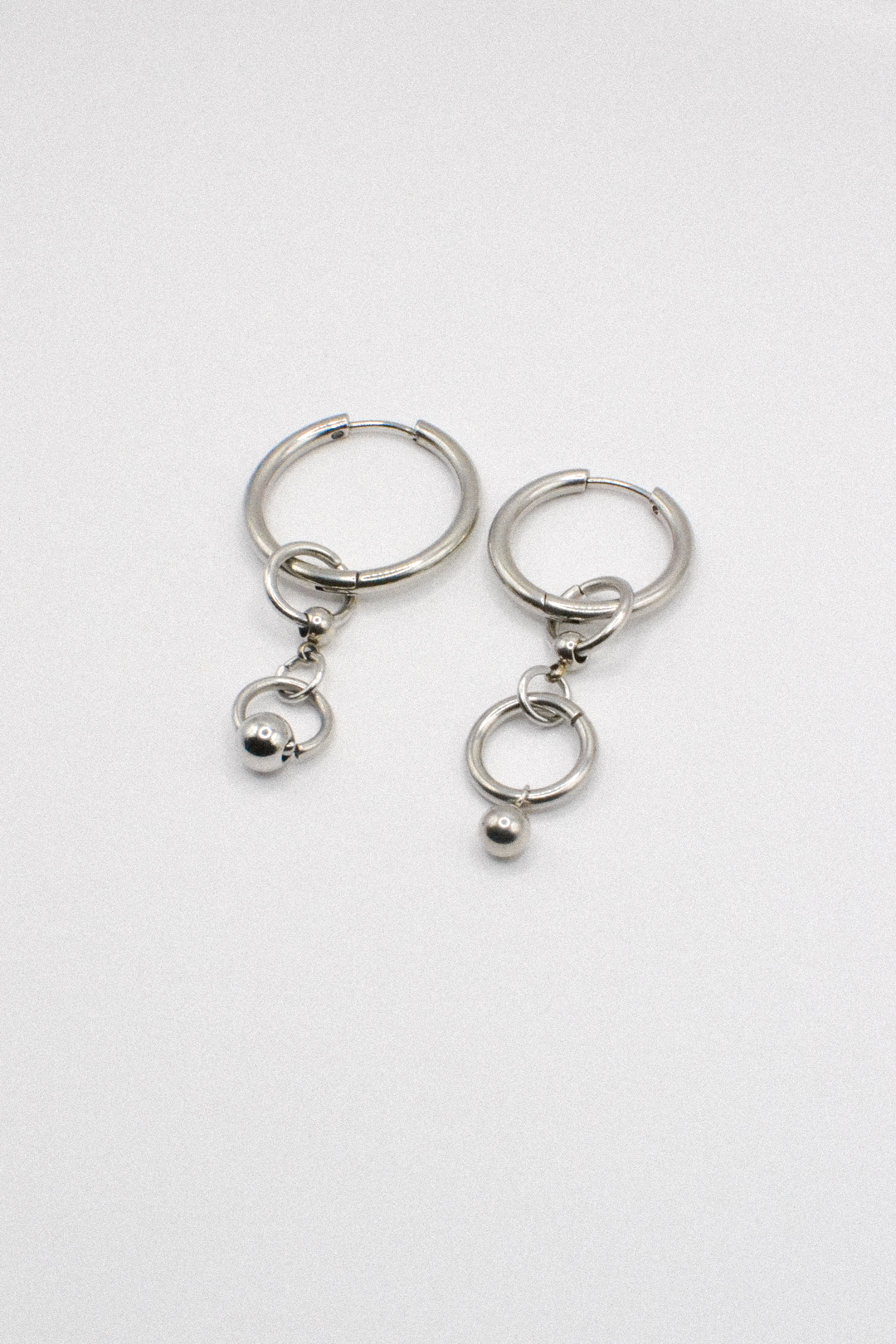 Photo du bijoux :  Boucles d’oreilles “Nova” – AnneauX & Perles en Acier #2