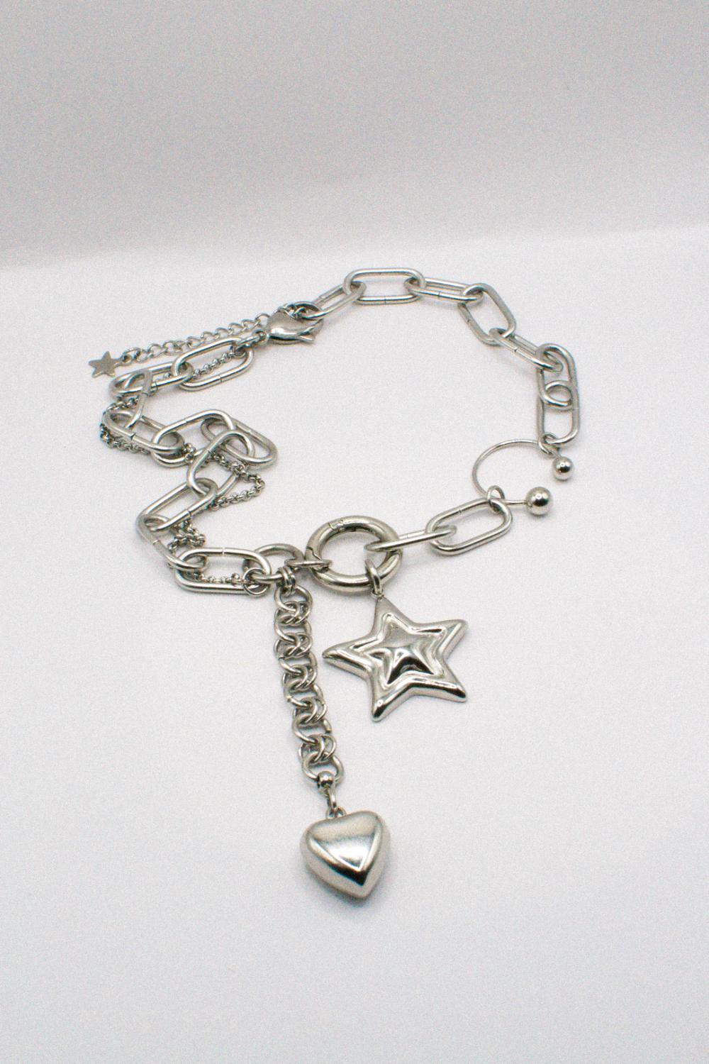 Photo du bijoux :  Collier "Cosmic Drama" - argenté  #1