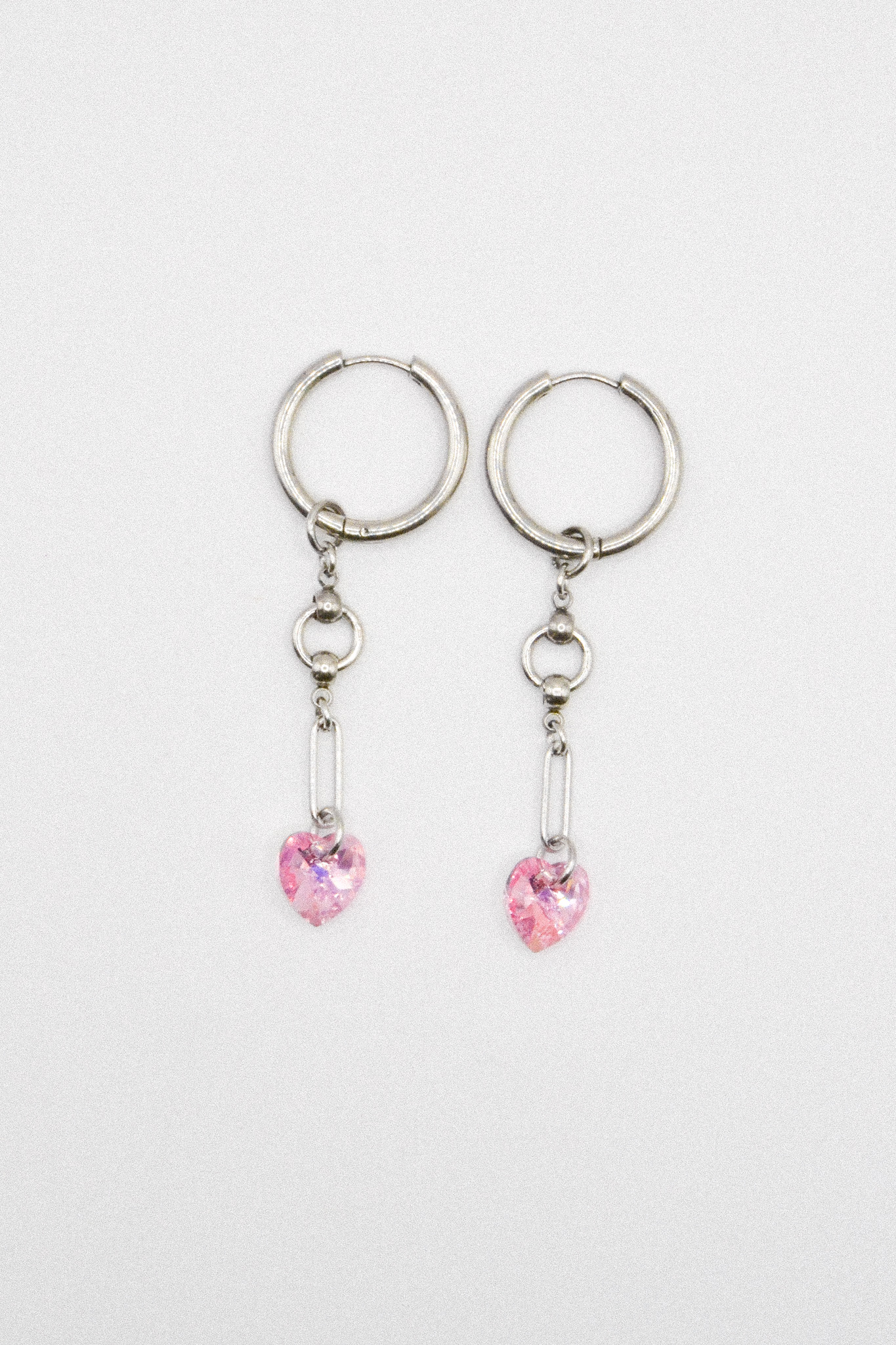 Photo du bijoux :  Boucles d'oreilles "Flirt & Forget" - coeurs crystal roses  #1