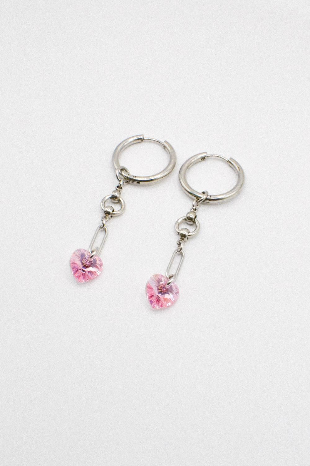 Photo du bijoux :  Boucles d'oreilles "Flirt & Forget" - coeurs crystal roses  #2
