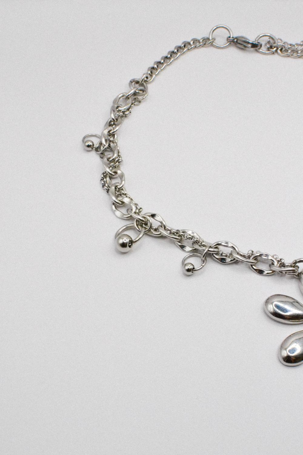 Photo du bijoux :  Collier « Bad Bloom » - pendentif upcyclé #7