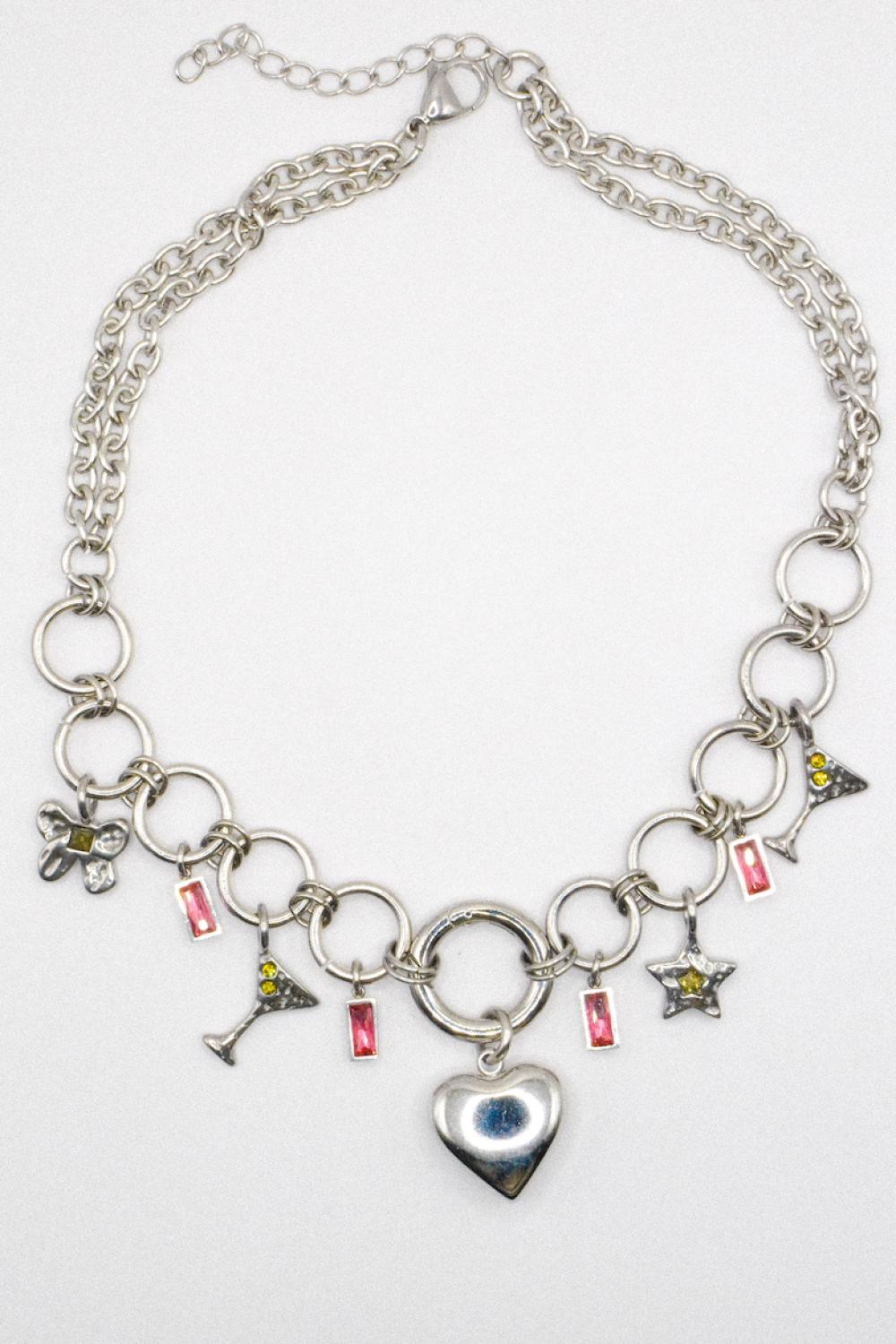 Photo du bijoux :  Collier “Party Girl” – Charms cœur & cocktail en acier argenté #2