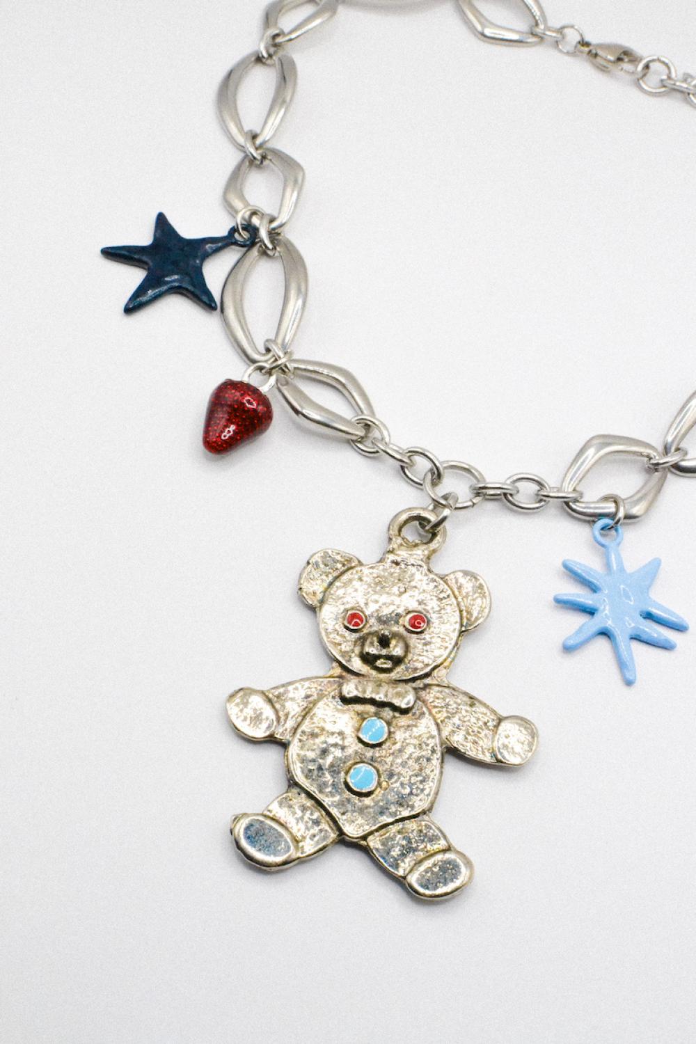 Photo du bijoux :  Collier "Teddy's mama" - pièce unique avec charms ourson argenté #3