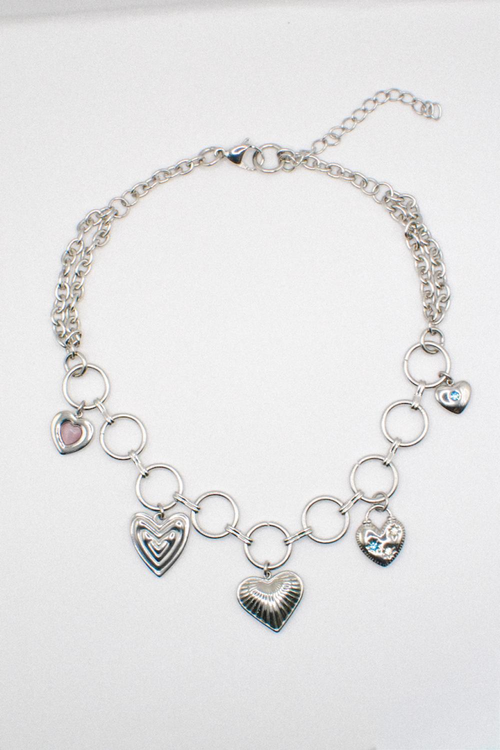 Photo du bijoux :  Collier "Crush Me Not" - acier inoxydable charms coeurs  #1